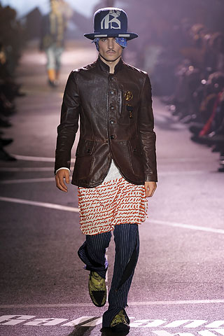 John Galliano / - 2009